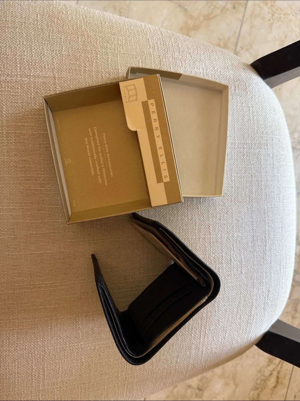 Perry Ellis Black Leather Card & Key Holder Wallet